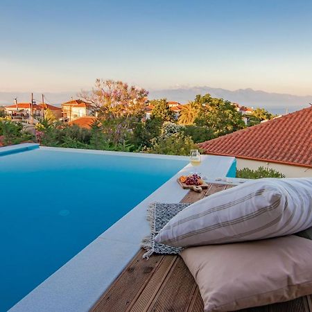 Georgianna'S Suite With Private Pool , 'Blank Suite' Charokopio Buitenkant foto