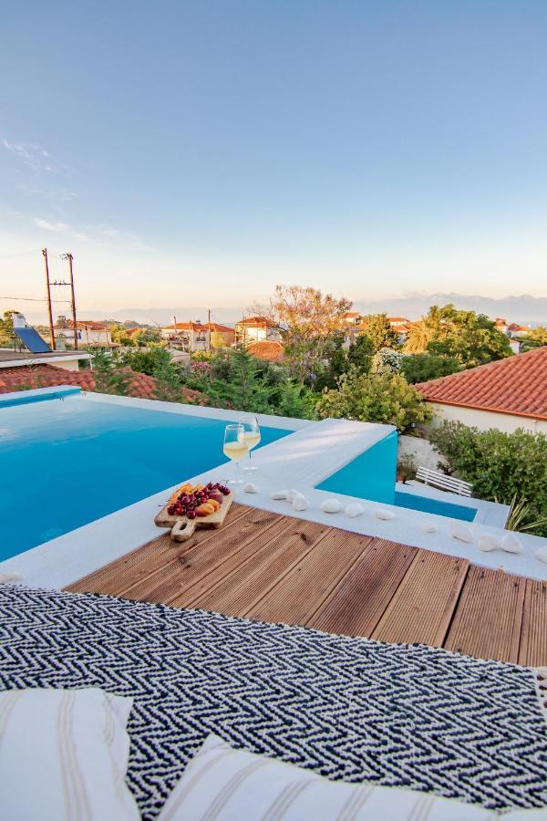 Georgianna'S Suite With Private Pool , 'Blank Suite' Charokopio Buitenkant foto